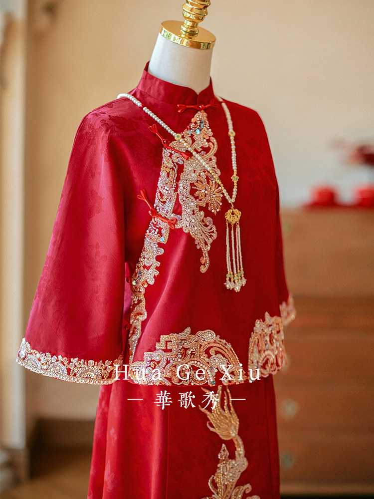 Embroidery Red - 붉은색 중국 전통 스타일의 쉬허 웨딩드레스,