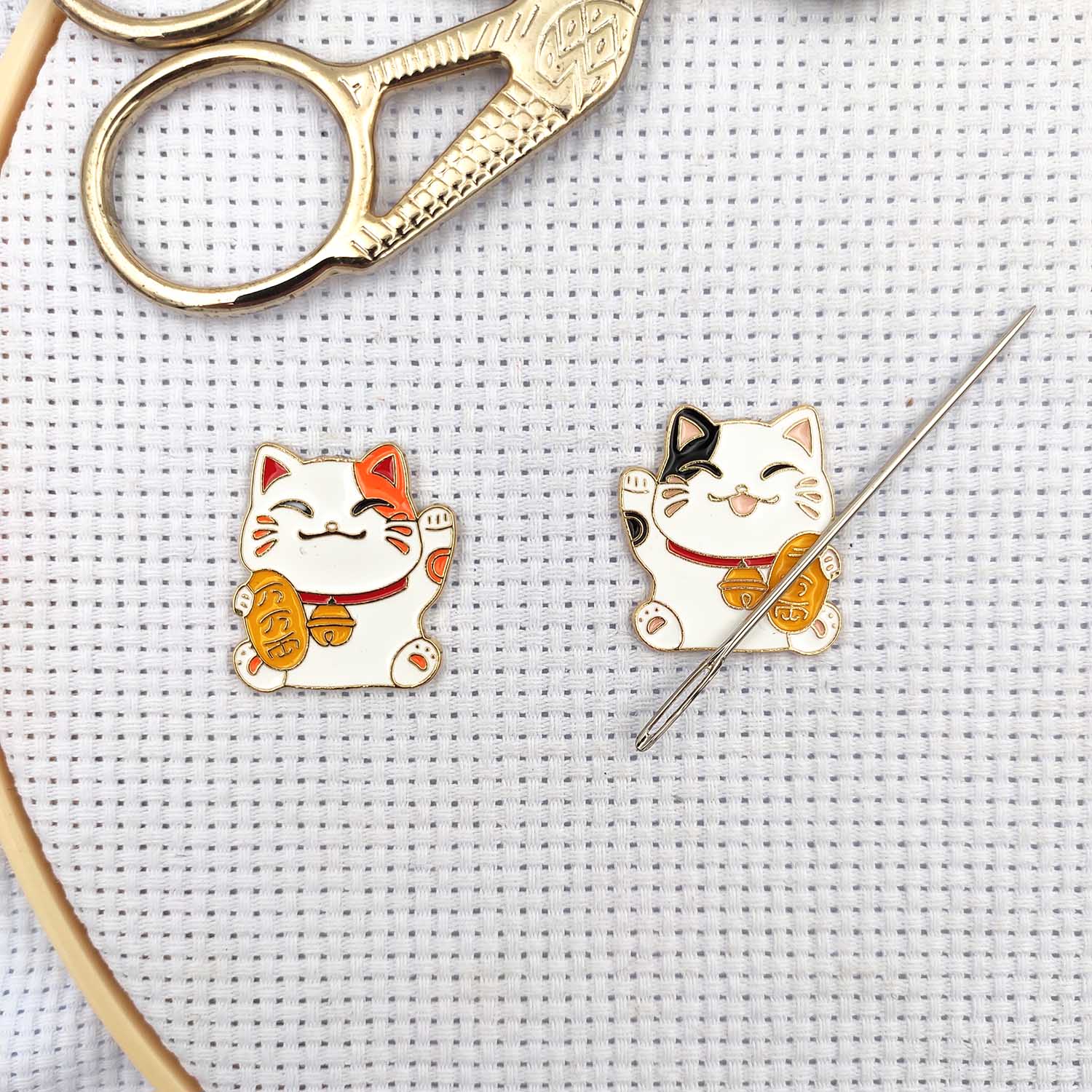 행운의 고양이 크로스 스티치 세트를위한 자기 바늘 마인 - Needle Minder Magnet 리뷰 및 가격