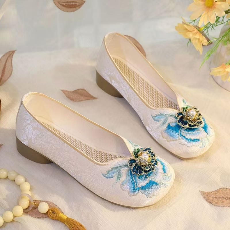 여성 낮은 굽 자수 천 신발 봄 여름 새로운 중국 스타 - Embroidery Canvas 리뷰 및 가격