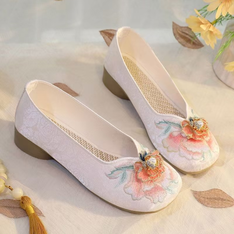 여성 낮은 굽 자수 천 신발 봄 여름 새로운 중국 스타 - Embroidery Canvas 리뷰 및 가격