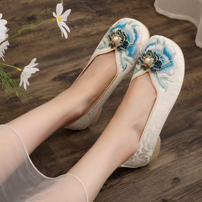 여성 낮은 굽 자수 천 신발 봄 여름 새로운 중국 스타 - Embroidery Canvas 리뷰 및 가격
